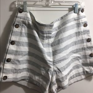 Black & Cream LOFT Buttoned Shorts (NWT)